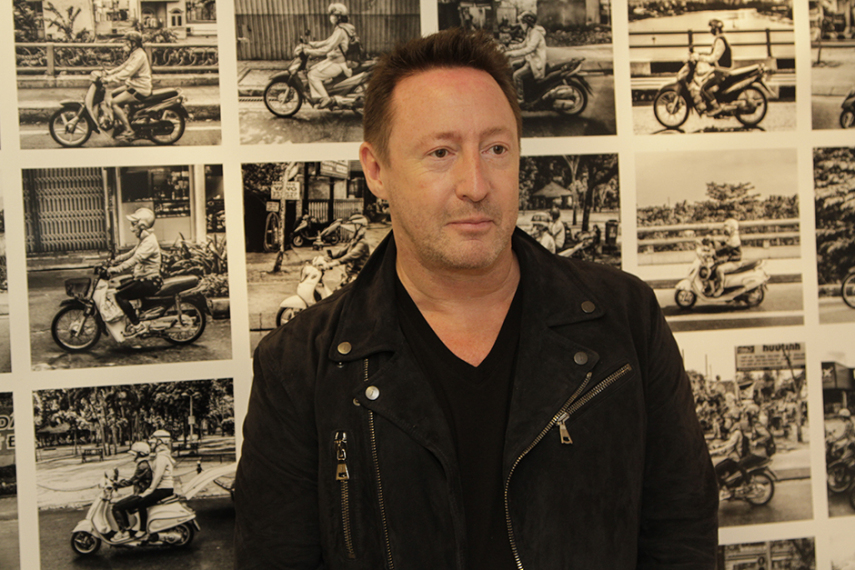 Julian Lennon expõe no Brasil (Foto: Divulgação)